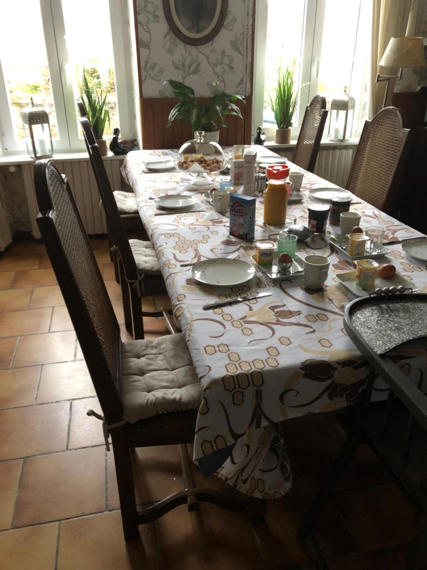 Saint-Bonnet-Tronçais Le Voyageur Bed & Breakfast エクステリア 写真